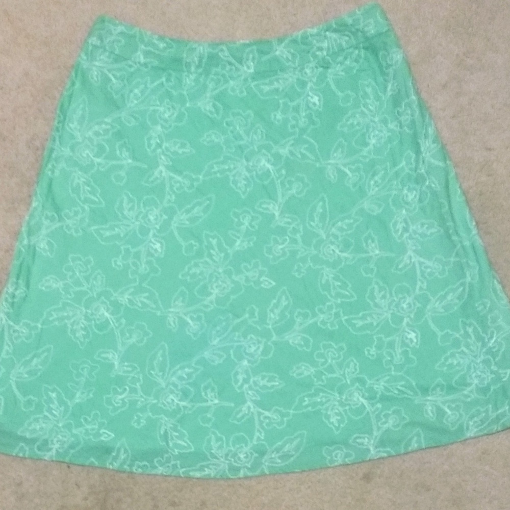 Talbot's  embroidery mint skirt sz 10 *P - Picture 2 of 5